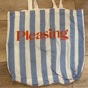 Pleasing Tote